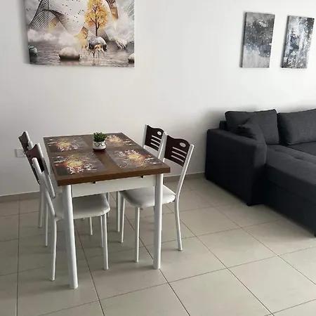 I3n Avlonya